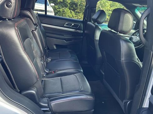 Used 2016 Ford Explorer Sport image 10