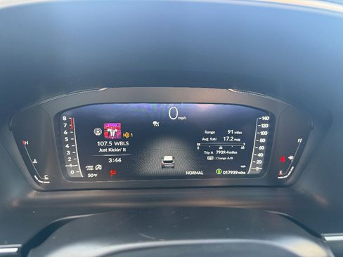 Used 2023 Honda Pilot Elite image 18