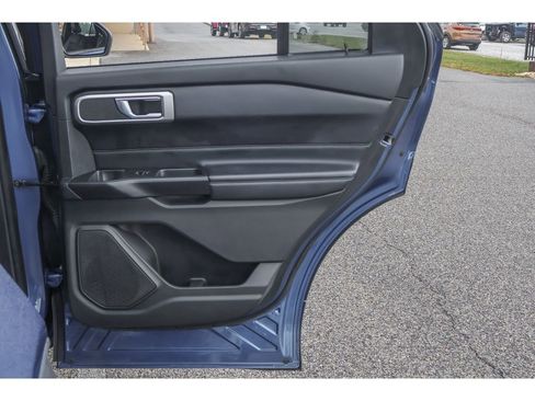 Used 2020 Ford Explorer XLT w/ Equipment Group 202A image 21