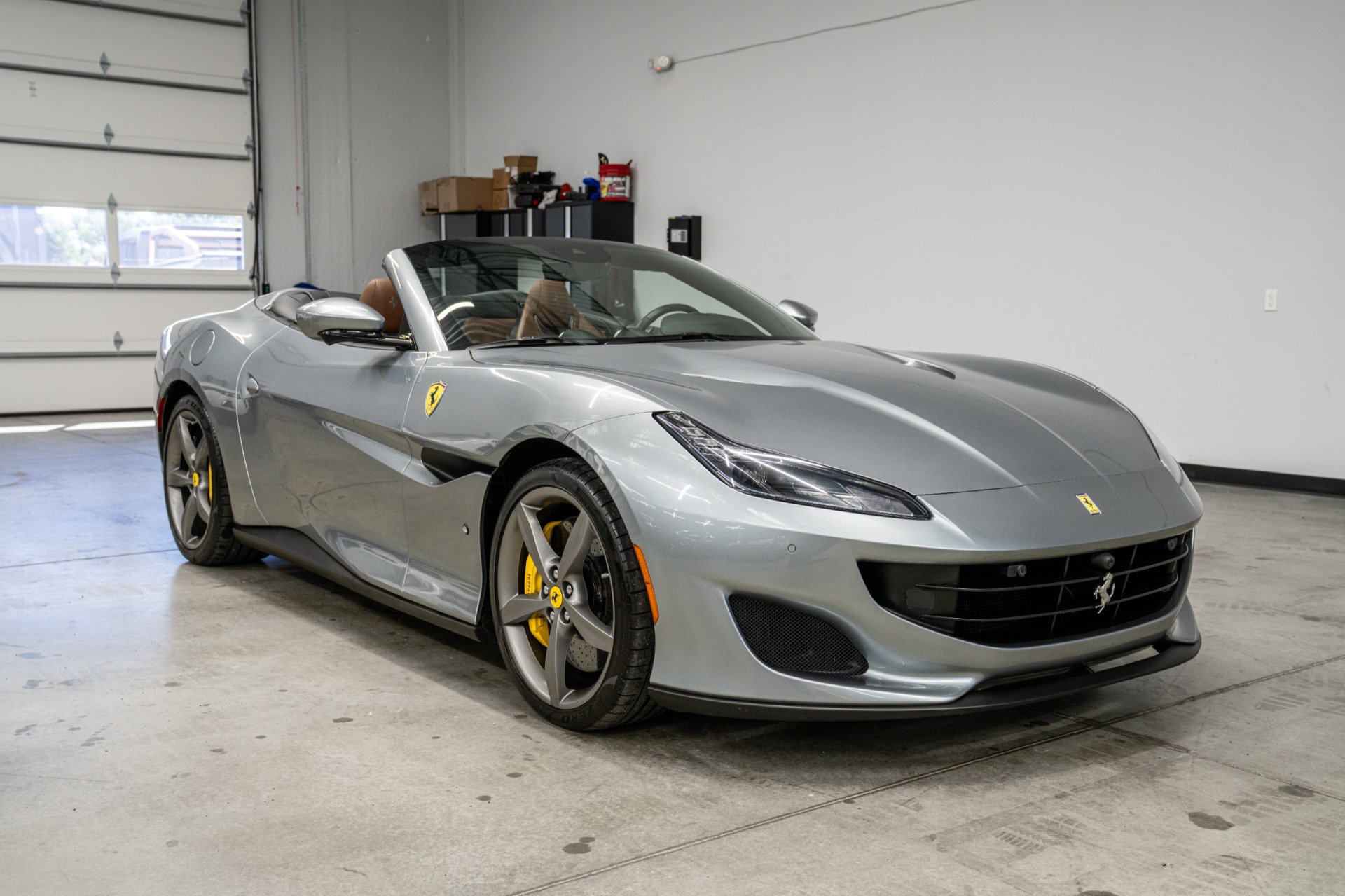 Used 2020 Ferrari Portofino RWD image 3