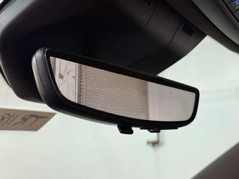 New 2026 Cadillac Escalade ESV Luxury image 17