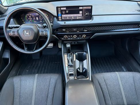 Used 2024 Honda Accord Sport image 3
