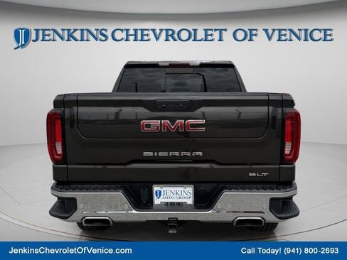Used 2021 GMC Sierra 1500 SLT w/ SLT Premium Plus Package AWD/4WD image 6
