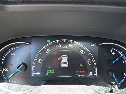 Used 2022 Toyota RAV4 Limited w/ Limited Grade Weather Package AWD/4WD image 15