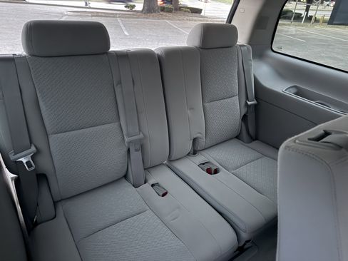 Used 2007 Chevrolet Tahoe LS image 19
