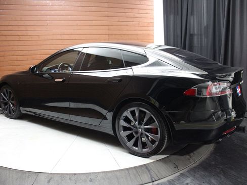 Used 2020 Tesla Model S Performance image 10