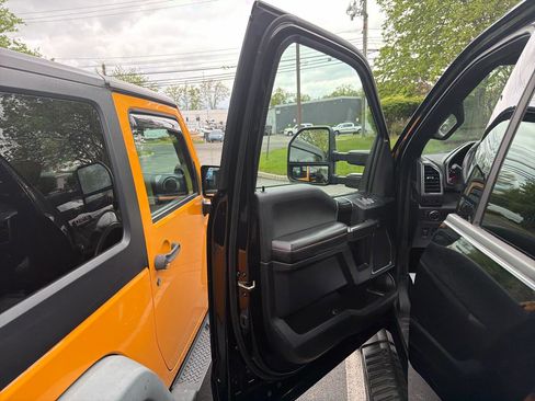 Used 2018 Ford F150 Lariat AWD/4WD image 12