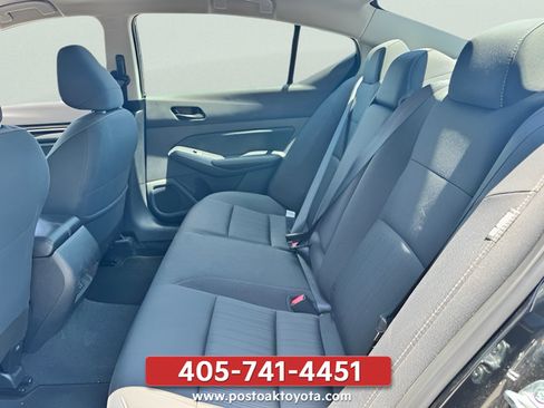 Used 2025 Nissan Altima 2.5 SV FWD image 29