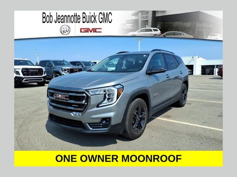 Used 2024 GMC Terrain AT4 AWD/4WD image 1
