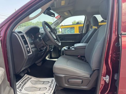 Used 2018 RAM 1500 Express AWD/4WD image 13