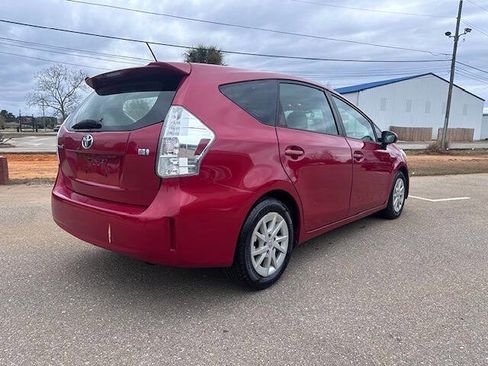 Used 2013 Toyota Prius V Two image 6