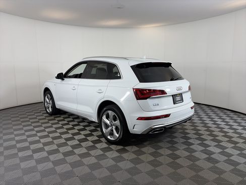 Certified 2022 Audi Q5 2.0T Premium Plus AWD/4WD image 8