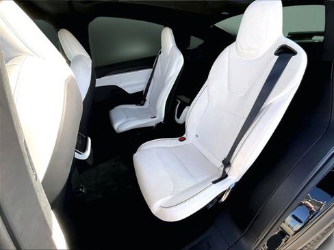 Used 2023 Tesla Model X Plaid image 25