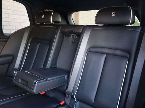 Used 2019 Rolls-Royce Cullinan AWD/4WD image 28