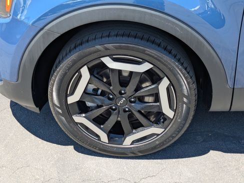 Used 2023 Kia Telluride S AWD/4WD image 13
