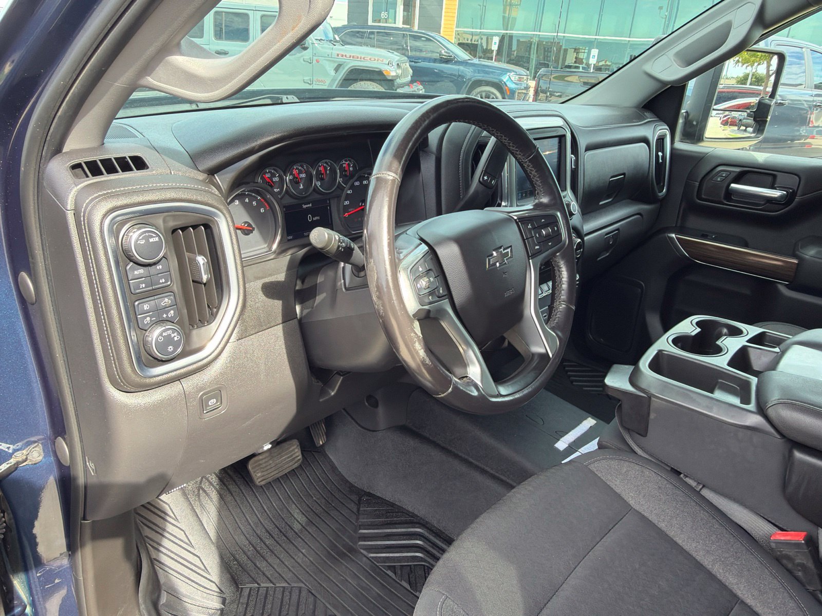 Used 2021 Chevrolet Silverado 1500 RST AWD/4WD image 10
