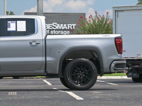 Used 2023 GMC Sierra 1500 SLE AWD/4WD image 6