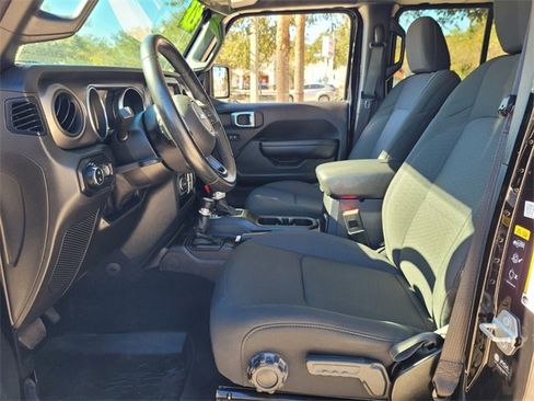 Certified 2021 Jeep Gladiator Sport image 13