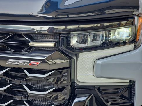Certified 2025 Chevrolet Silverado 1500 ZR2 w/ Technology Package AWD/4WD image 37