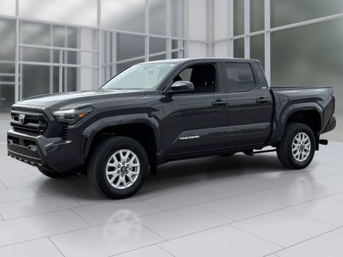 Used 2024 Toyota Tacoma SR5 AWD/4WD image 2