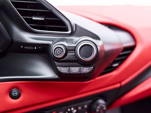 Used 2020 Ferrari 488 Pista Coupe RWD image 83