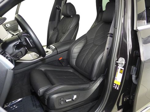 Used 2023 BMW X5 xDrive40i w/ Parking Assistance Package AWD/4WD image 22
