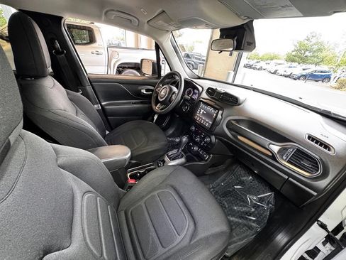 Used 2022 Jeep Renegade Latitude AWD/4WD image 47