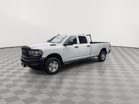 Used 2024 RAM 3500 Tradesman w/ Safety Group image 36