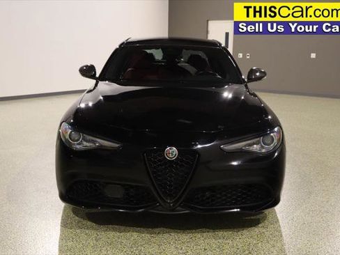 Used 2021 Alfa Romeo Giulia Ti Sport w/ Carbon Package AWD/4WD image 2