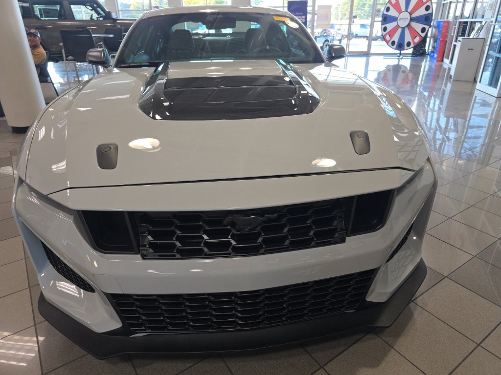 Used 2026 Ford Mustang Dark Horse SC RWD image 7