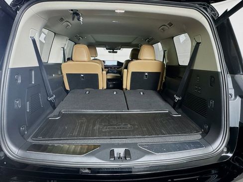 Certified 2026 INFINITI QX80 Luxe w/ Cargo Package RWD image 33