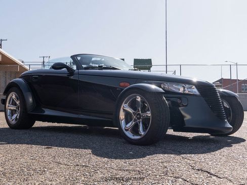 Used 1999 Plymouth Prowler RWD image 12