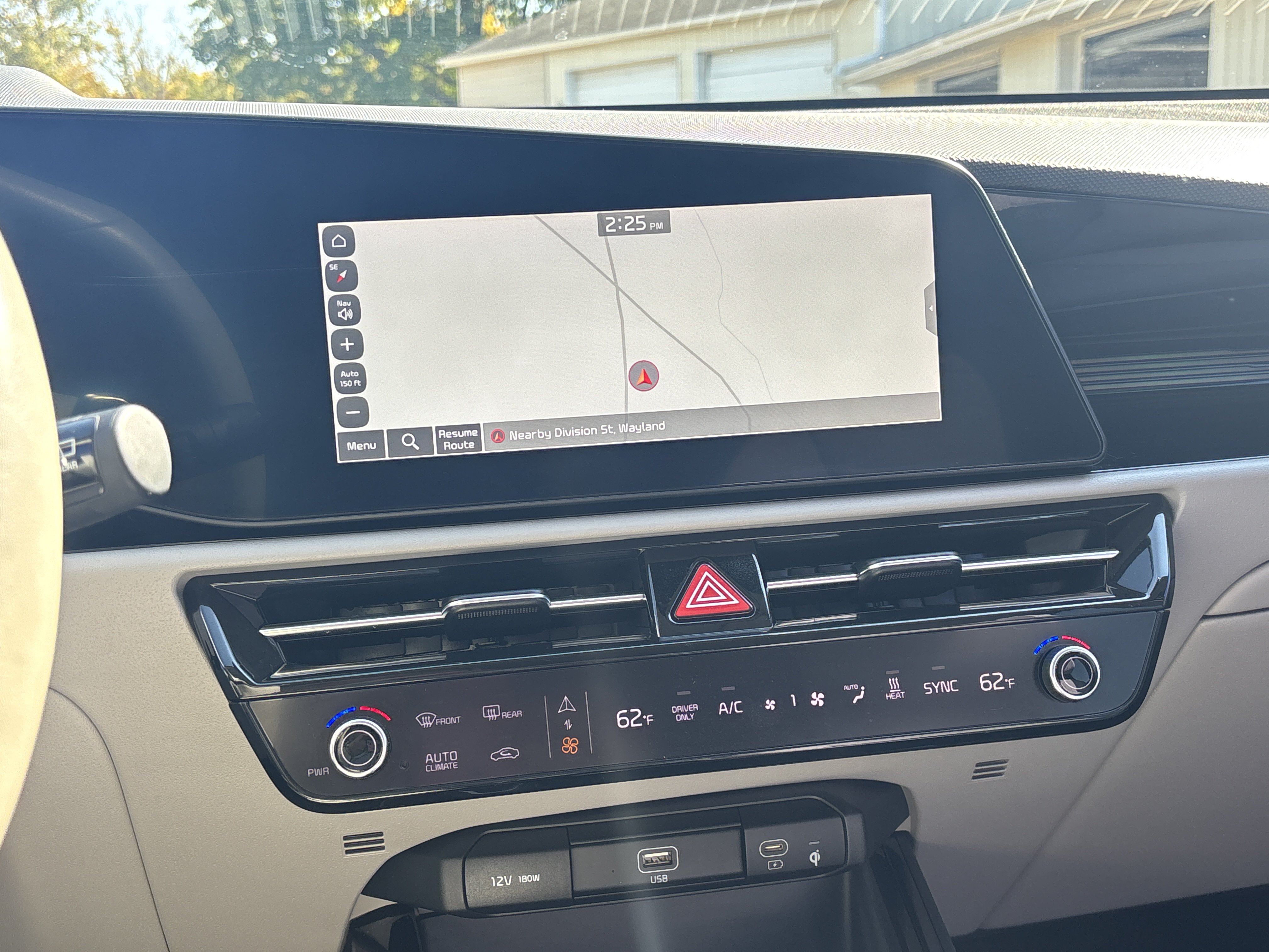 Used 2023 Kia Niro Wind w/ Wind Preserve Package FWD image 5