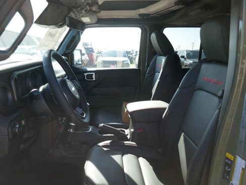 New 2026 Jeep Wrangler Unlimited Rubicon AWD/4WD image 15