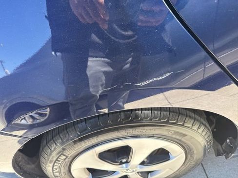 Used 2014 Toyota Prius Four image 6