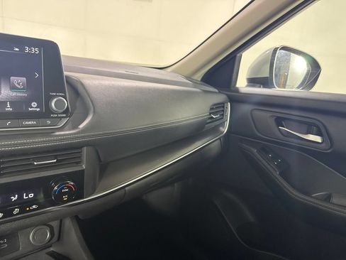 Used 2024 Nissan Rogue SV AWD/4WD image 28