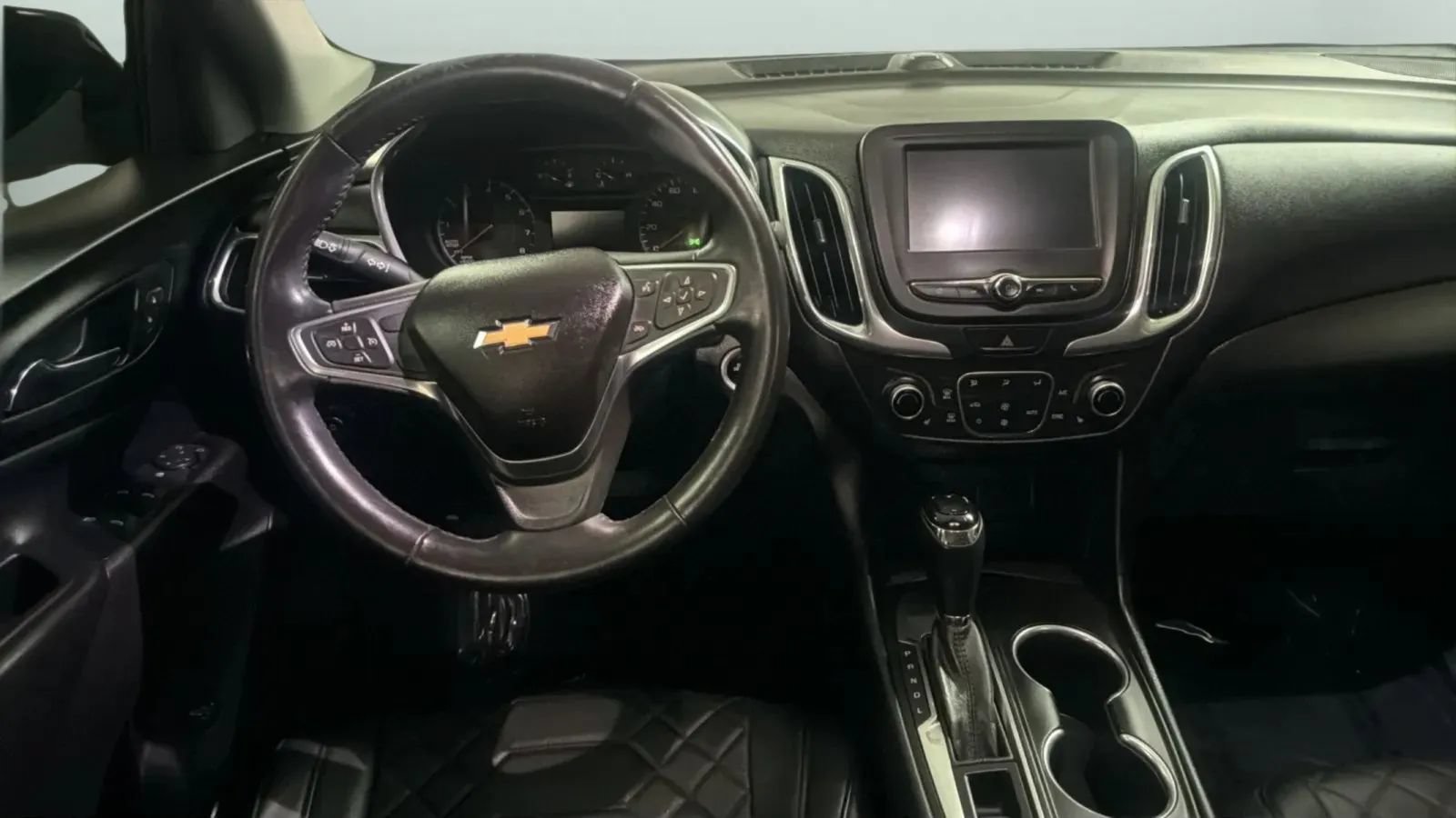 Used 2018 Chevrolet Equinox LT FWD image 10