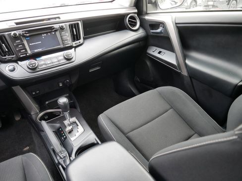 Used 2018 Toyota RAV4 XLE image 11