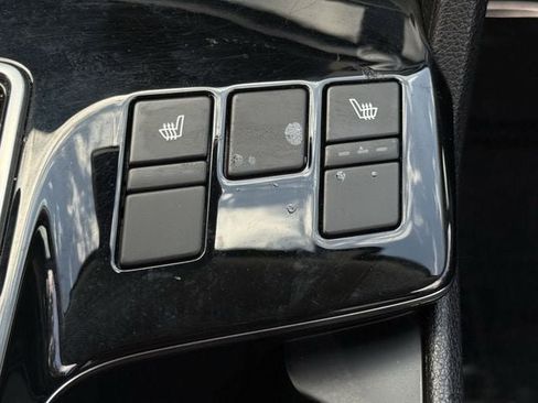 Used 2023 Kia Sportage EX FWD image 22