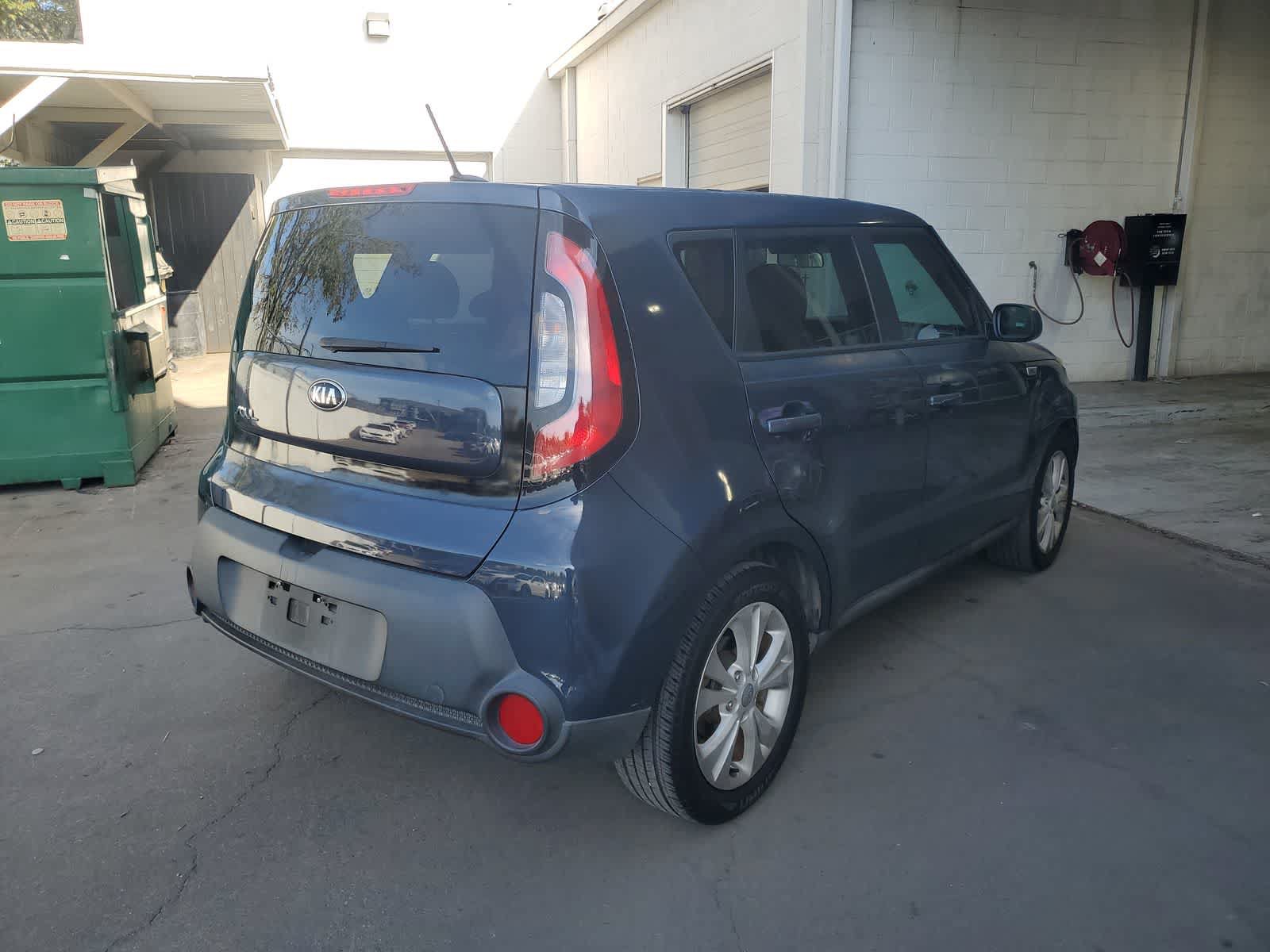 Used 2015 Kia Soul + FWD image 6