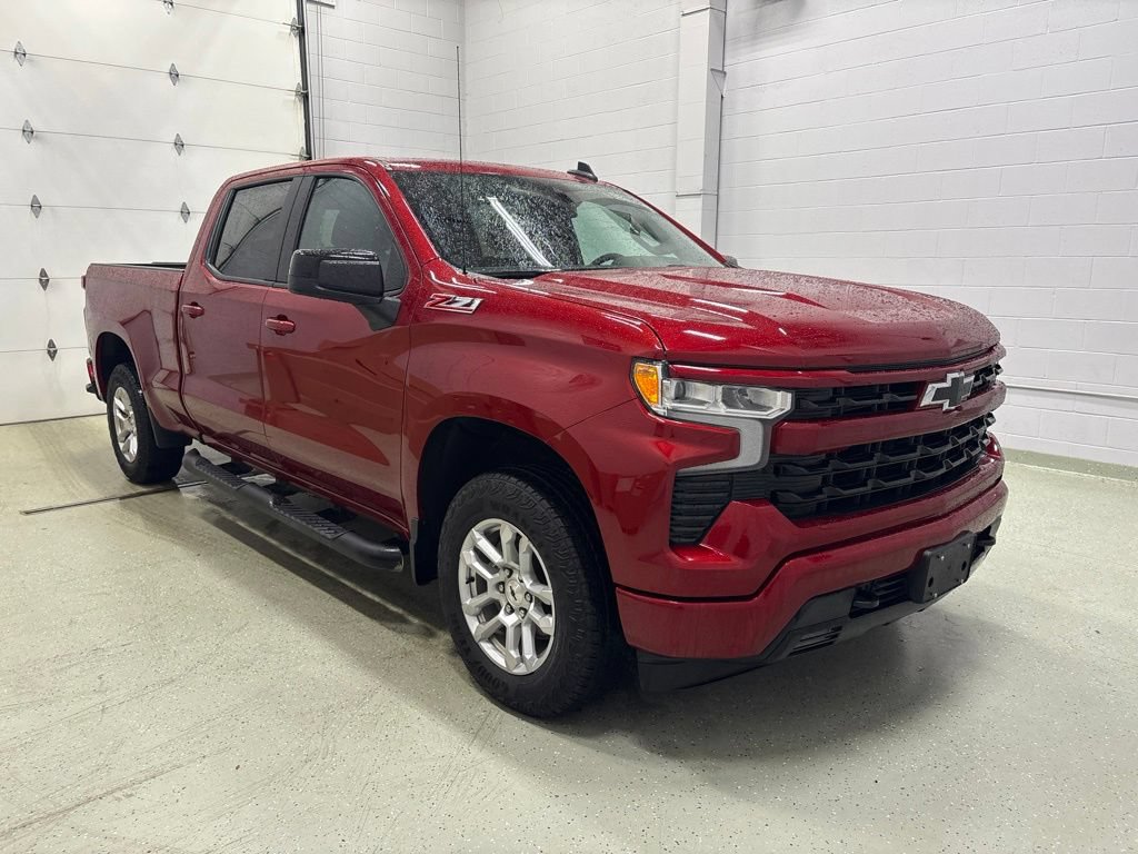 Used 2024 Chevrolet Silverado 1500 RST AWD/4WD image 2