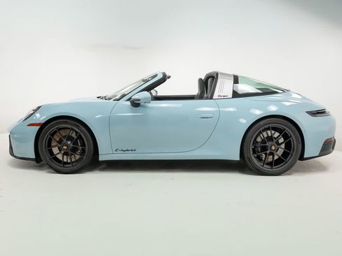 Certified 2026 Porsche 911 Targa 4 GTS AWD/4WD image 2