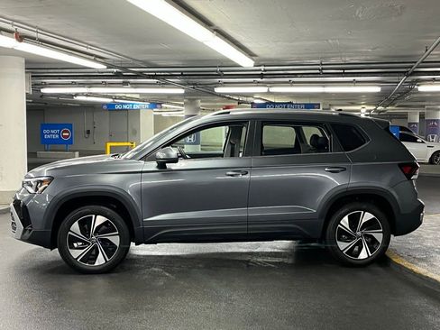 New 2026 Volkswagen Taos SE AWD/4WD image 33
