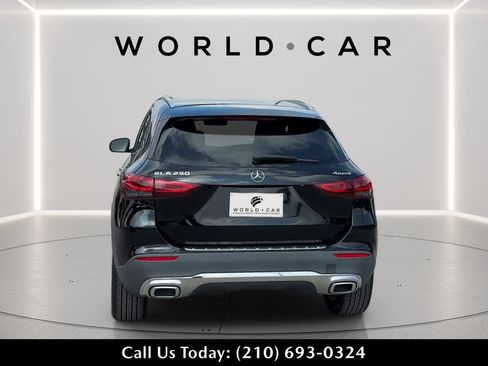 Used 2021 Mercedes-Benz GLA 250 4MATIC image 4