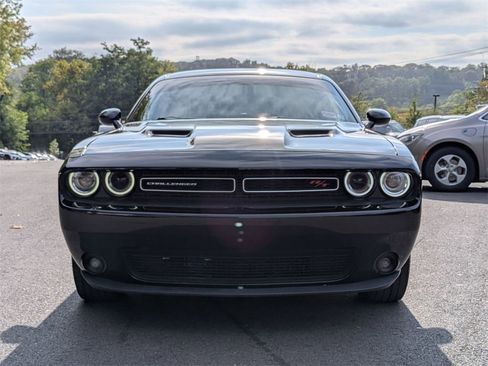 Used 2015 Dodge Challenger R/T w/ Quick Order Package 28B R/T image 8