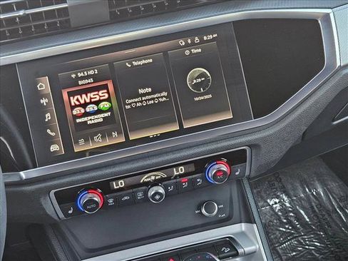 Used 2025 Audi Q3 2.0T Premium image 13