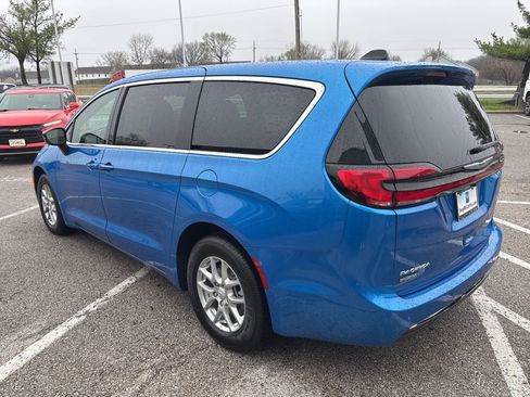 New 2026 Chrysler Pacifica Select image 20