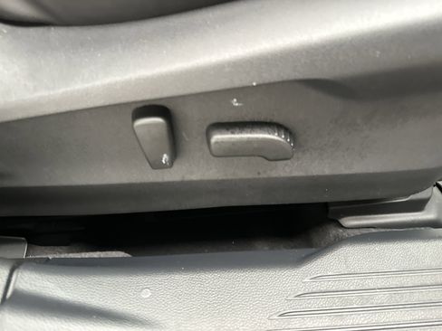 Used 2025 Subaru Legacy Limited image 24