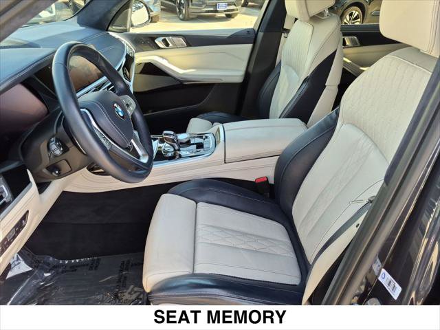 Used 2020 BMW X7 xDrive40i w/ Premium Package AWD/4WD image 21