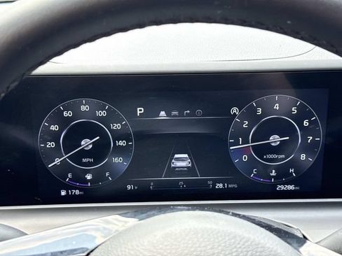 Used 2024 Kia Seltos EX FWD image 27